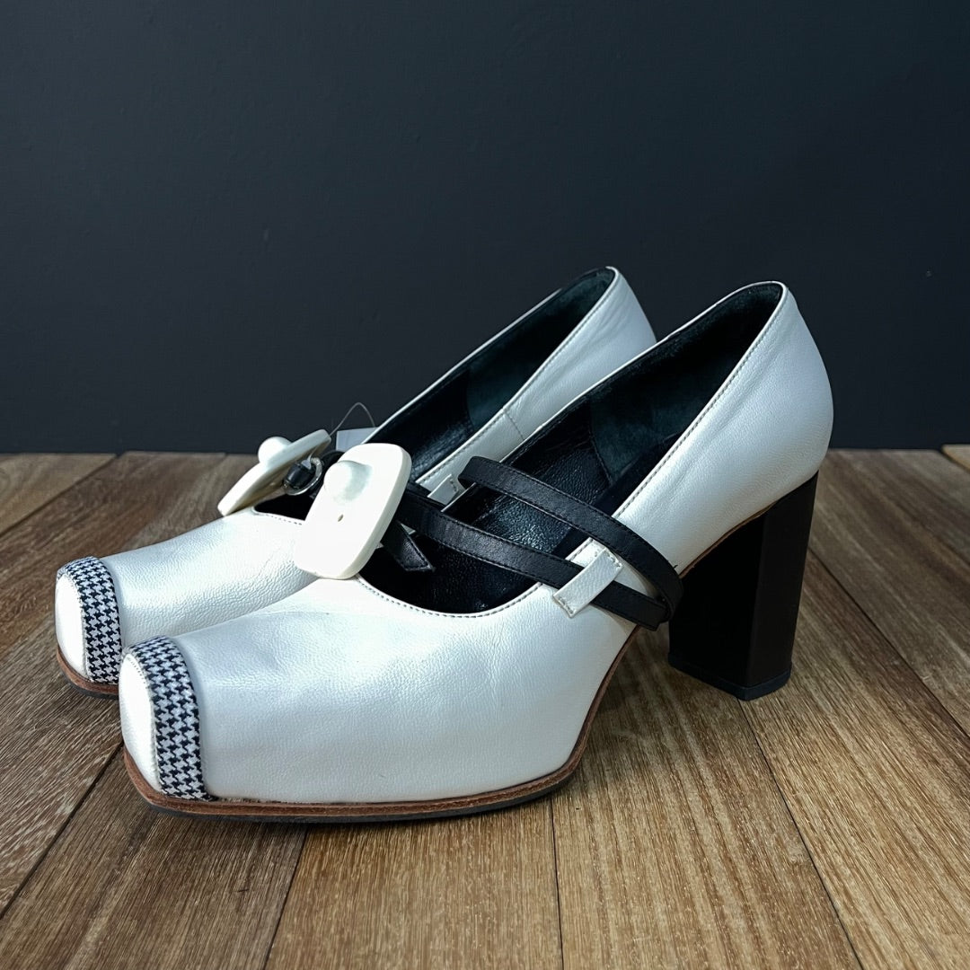 PERUGIA Bota Corta Negro Talle 39