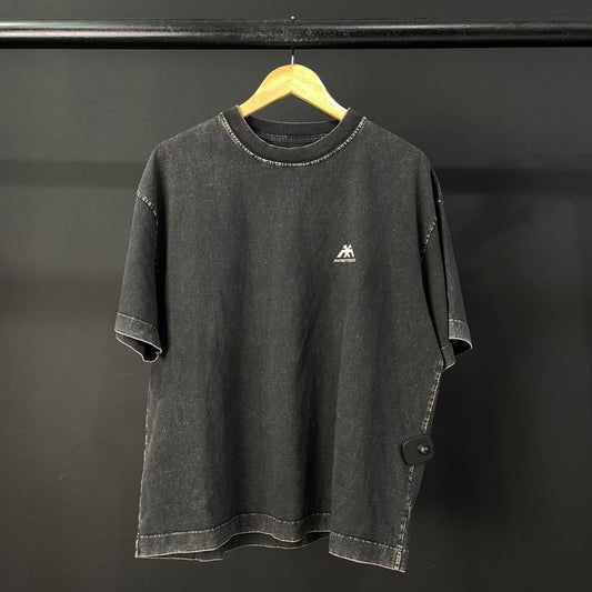 AYND Remera Manga Corta Gris Talle M