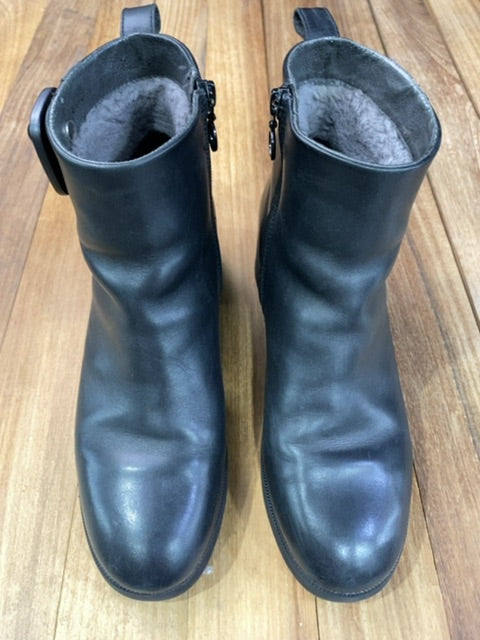 Bota Corta  CAMPER  Negro Talle 40