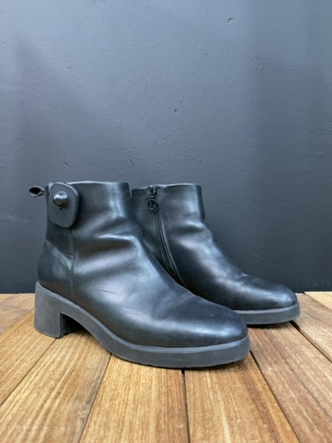 Bota Corta  CAMPER  Negro Talle 40