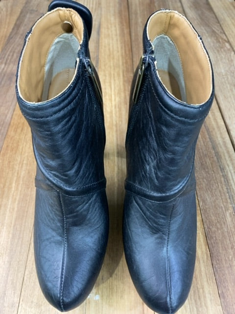 Zapato Taco Alto  ADOLFO DOMINGUEZ  Negro Talle 40