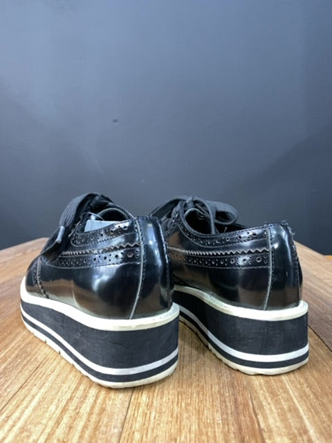 PRADA  Zapatos Otros  Negro  Talle 37