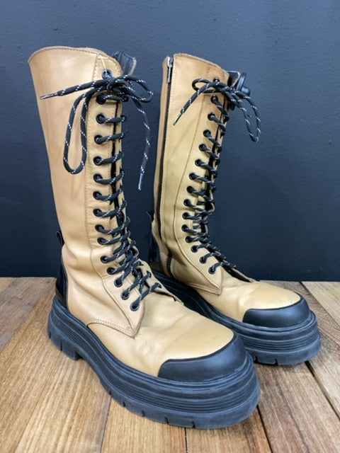 Borcegos  SARKANY  Varios Marron y Negro Talle 38