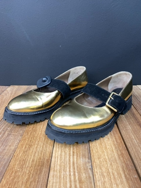 Zapatos  MARNI  Dorado Talle 40