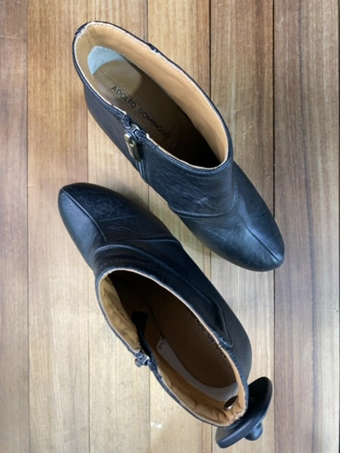 Zapato Taco Alto  ADOLFO DOMINGUEZ  Negro Talle 40
