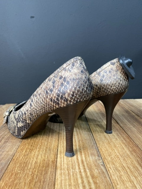 Zapato Taco Alto  STUART WEITZMAN  Varios  Reptil Talle 10