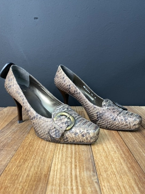 Zapato Taco Alto  STUART WEITZMAN  Varios  Reptil Talle 10